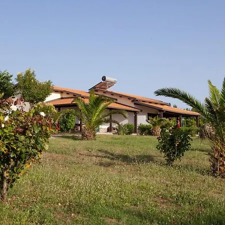 Ninea Panoramic Family Apartments - Large Pool With Sea View Capo Vaticano Exterior foto