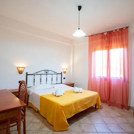 Ninea Panoramic Family Apartments - Large Pool With Sea View Capo Vaticano Exterior foto