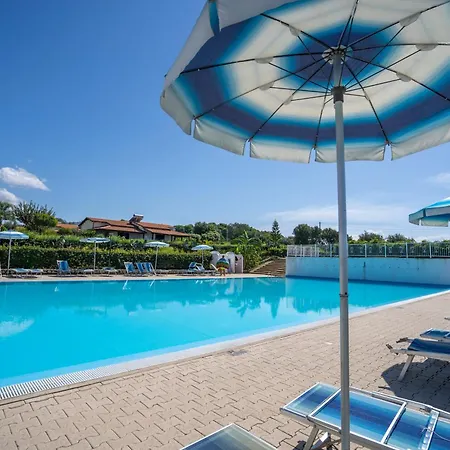 Ninea Panoramic Family Apartments - Large Pool With Sea View Capo Vaticano Exterior foto