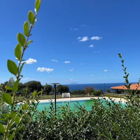 Ninea Panoramic Family Apartments - Large Pool With Sea View Capo Vaticano Exterior foto