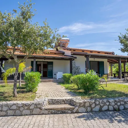 Ninea Panoramic Family Apartments - Large Pool With Sea View Capo Vaticano Exterior foto