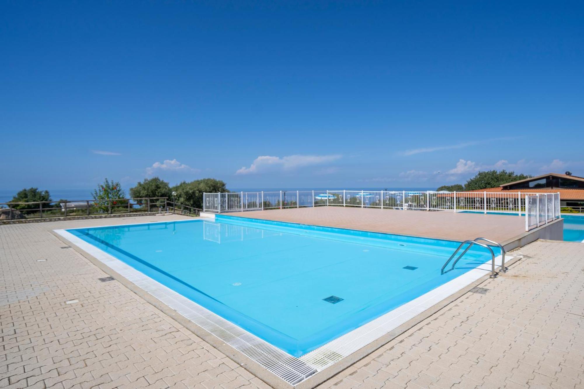 Ninea Panoramic Family - Large Pool With Sea View Apartamento *