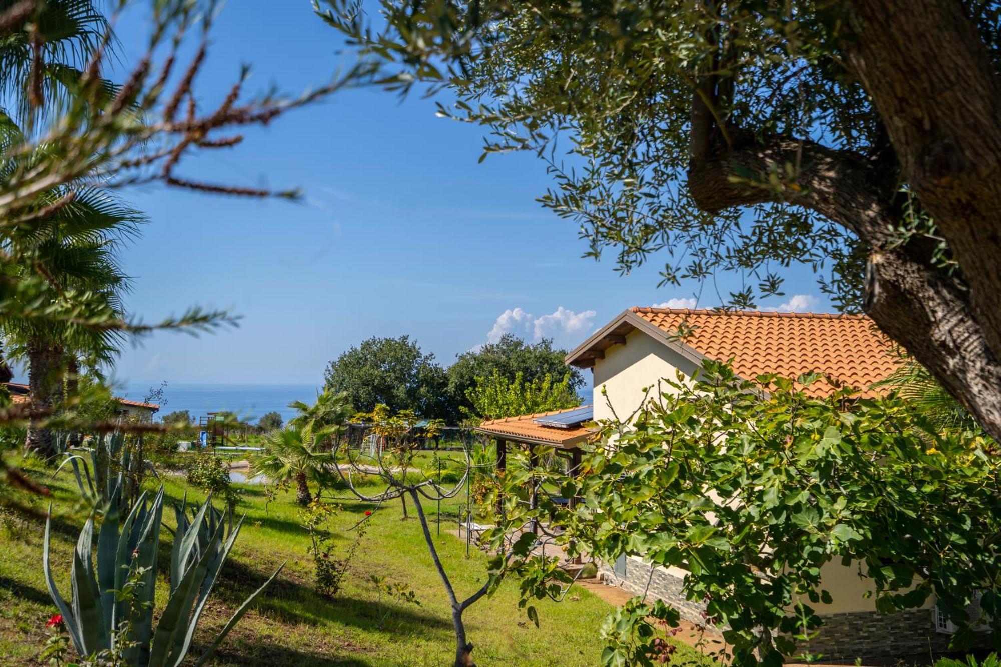 Ninea Panoramic Family - Large Pool With Sea View Capo Vaticano